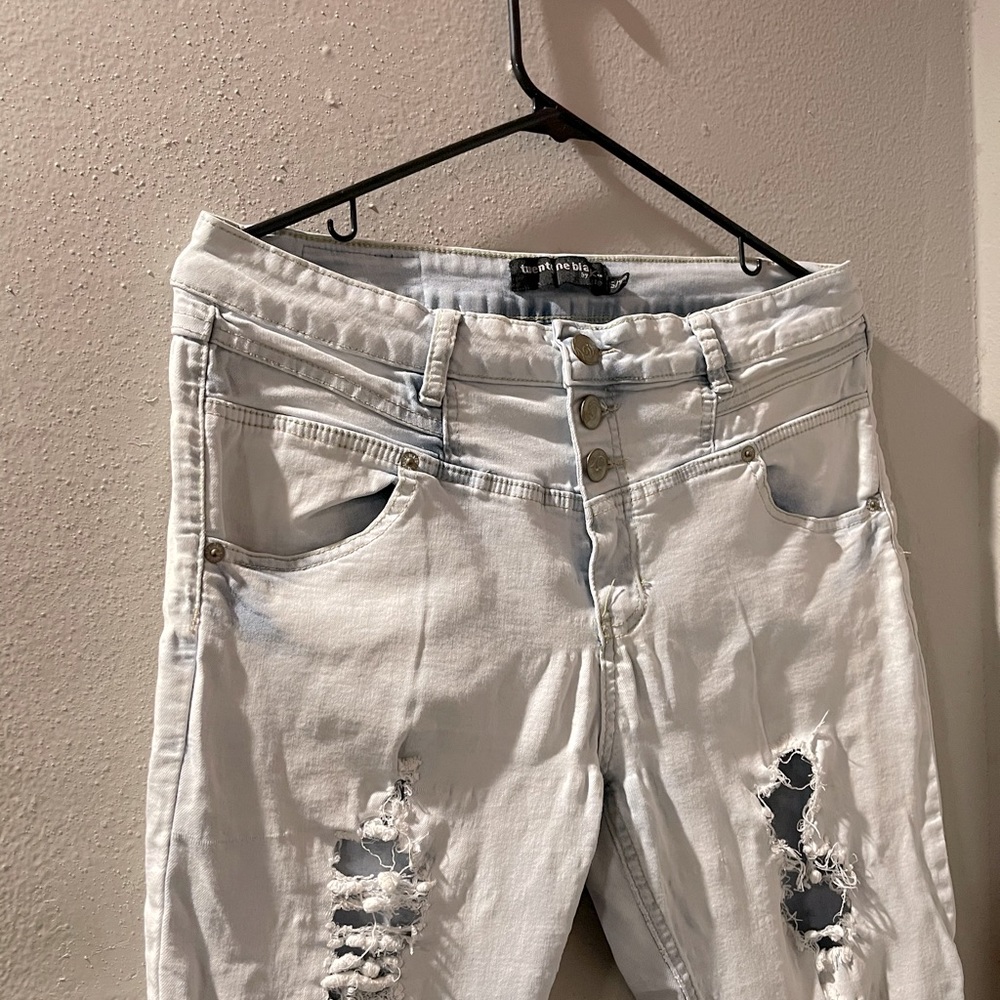 Forever 21 Ripped Jeans - Picture 7 of 11